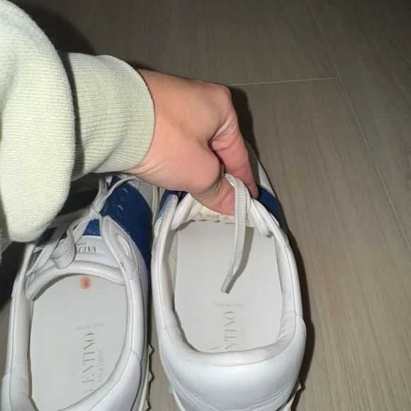 Valentino Garavani Calfskin Open Sneakers White/Navy Leather - Picture 10 of 12